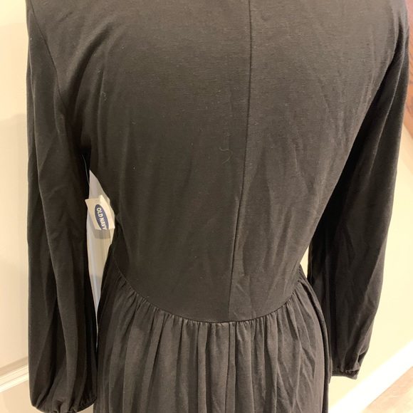 Black jersey dress, Old Navy, size M, brand new tags on - Picture 5 of 7